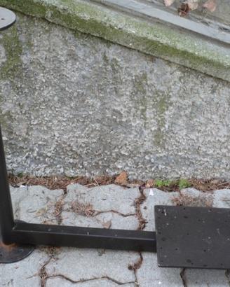 Staffa porta tv girevole