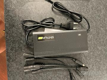 Caricabattera monopattino nuovo