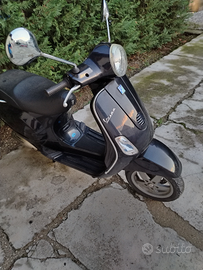 Vespa 125 lx