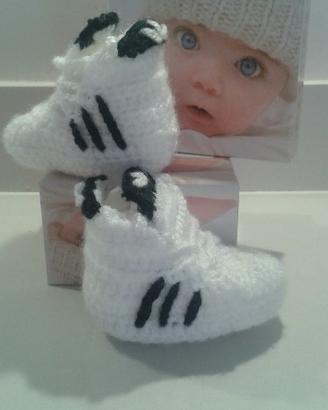 Scarpette adidas uncinetto