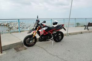 Aprilia Dorsoduro 900