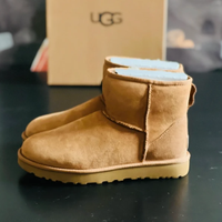 UGG Classic Mini 2  T.37