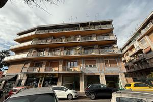 Boccea - locale commerciale c/1