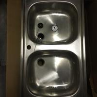 Lavandino doppio in acciaio