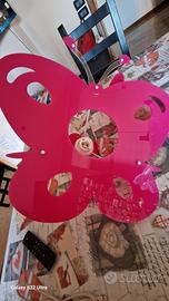 lampadario forma farfalla  fuxia 