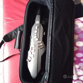 sax elettronico Roland AE 05 GO 
