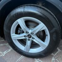 Kit cerchi e gome Q5 da 18