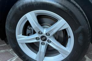 Kit cerchi e gomeme Q5 da 18