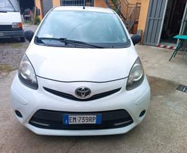 TOYOTA Aygo 1ª serie - 2012