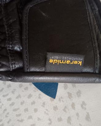 Guanti in pelle per moto