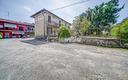 ampia-villa-singola-con-giardino-