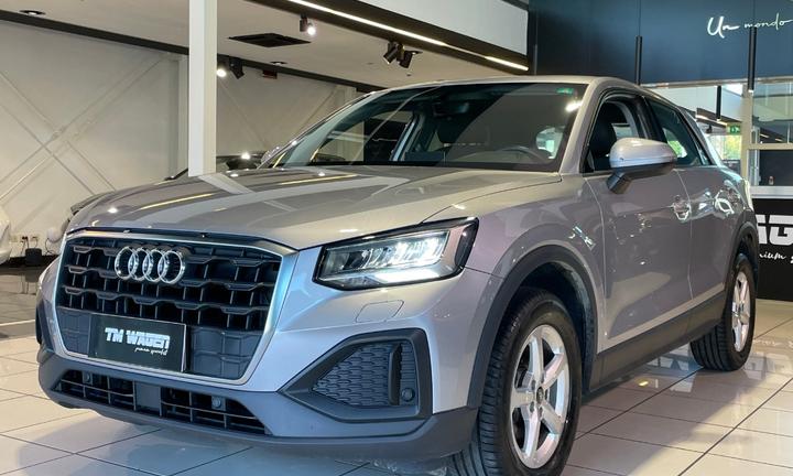 AUDI Q2 35 TFSI Business design 150cv 2021 restyli