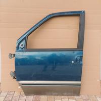 Porta anteriore sinistra Nissan Vanette del 1998