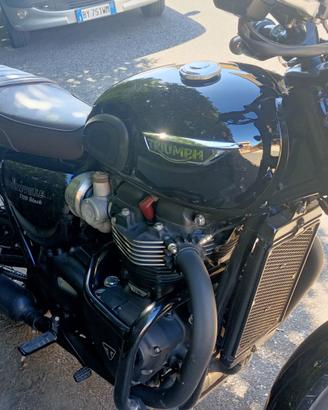 Triunph Bonneville T120 Blak