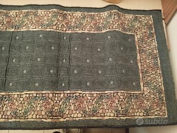 TAPPETO BLU CON FANTASIA