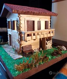 Casetta in miniatura di campagna.