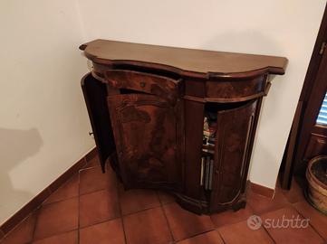 Mobiletto da ingresso stile antiquariato