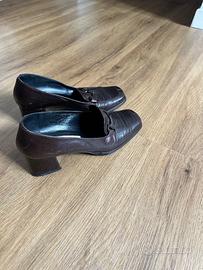 Mocassini con tacco 5cm marroni in pelle n 37