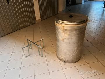 Contenitore 300  Lt in acciaio per Olio /vino