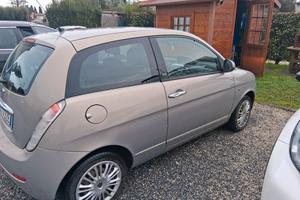 Lancia  Ypsilon immatricolata  02/2011