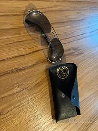 Occhiali da sole Ray-Ban Aviator con custodia
