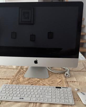 iMac 21,5" Apple Intel Core i3 con mouse e tastier