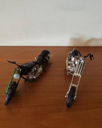 Coppia modellini Die-Cast scala 1:12 