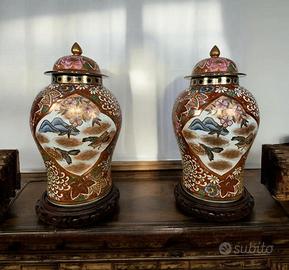 Set di 2 potiche grandi vasi vintage in porcellana