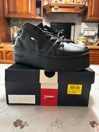 Sneakers da donna in pelle con zeppa tommy jeans