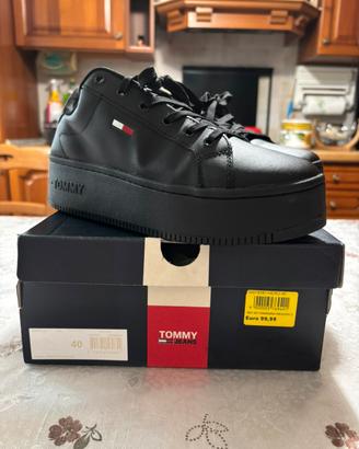 Sneakers da donna in pelle con zeppa tommy jeans