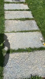 Pietre/ piastroni per viali