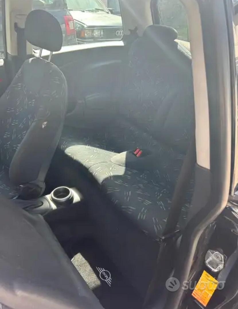 Mini Cooper One 2005 photo 4