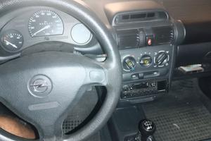 Opel Corsa 1.0