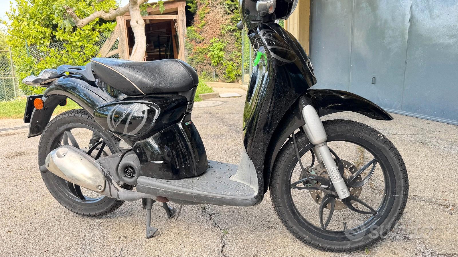 2t Street Scarabeo 50 Scheda Tecnica Scooter Scarabeo 50 Fuori