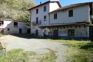 CASA INDIPENDENTE A PRASCO