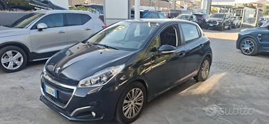 Peugeot 208 1.2 Benzina