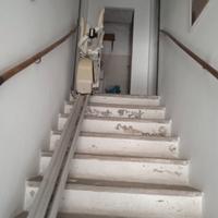 monta scale elettrico