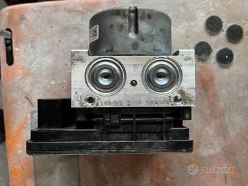 Centralina gruppo pompa abs Peugeot 208 1.2 benzin