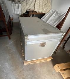 Cassa Baule in alluminio vintage 110x55x55