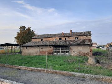 Rustico per realizzazione di villa bifamiliare