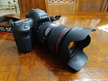 Canon 5D Mark IV COME NUOVA!