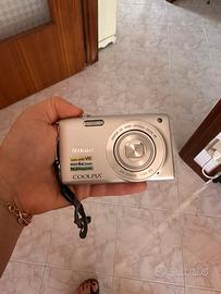 Nikon coolpix S3300