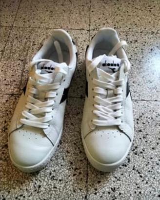 sneaker diadora in vera pelle con baffo blu