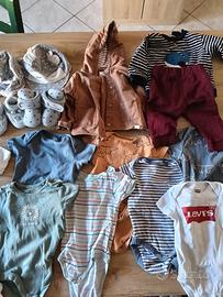 Abbigliamento bimbo 3-9 mesi (40 capi)