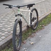 Specialized ROCK HOPPER
