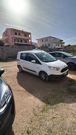 Ford transit courier