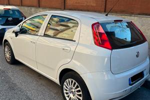 Fiat grande punto 1.3 MULTiJET UNICOPROPRIETARIO