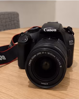 Canon EOS 1100D + obbiettivo 18-55mm + custodia