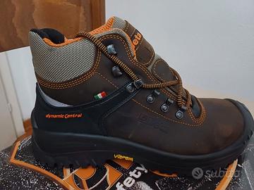 SCARPE ANTIFORTUNISTICA NUOVE