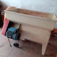 Ricambi fiat 411,diraspatrice per uva e motore 380